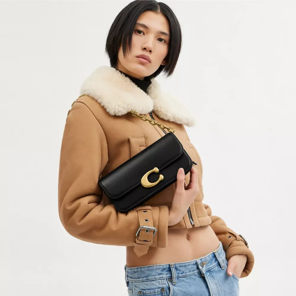 OUVALIA Luxury Edit | Coach Idol Bag 23