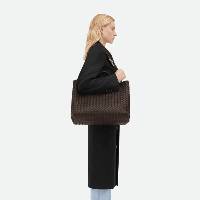 OUVALIA Luxury Edit | Bottega Veneta Large Andiamo Fondant
