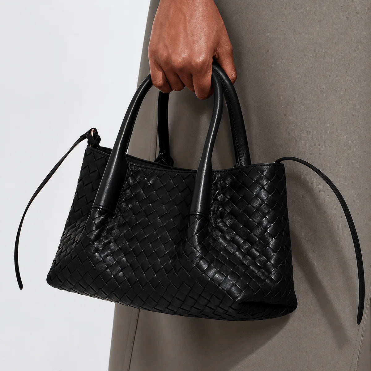 OUVALIA Luxury Edit | Bottega Veneta Small Pinacoteca Bag Black