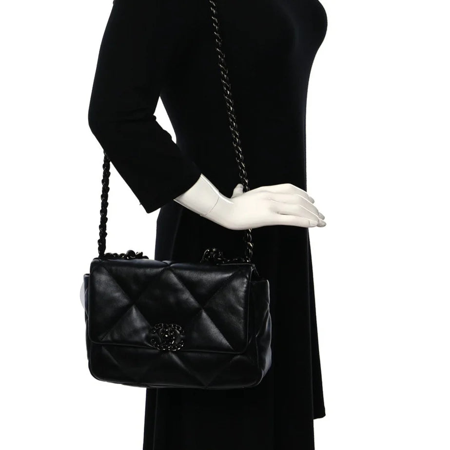 OUVALIA Luxury Edit | Chanel Medium 19 Flap