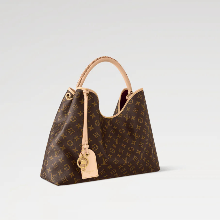 OUVALIA Luxury Edit | Louis Vuitton Holiday Gift