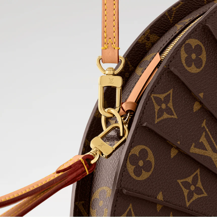 OUVALIA Luxury Edit | Louis Vuitton Fan Bag – Luxury Monogram Canvas Brown