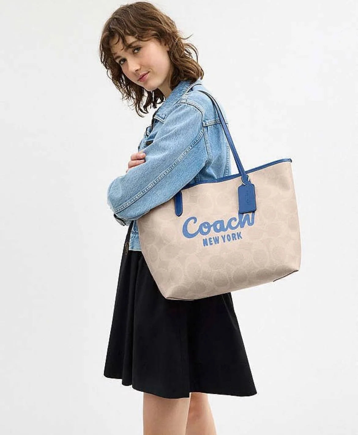 OUVALIA Luxury Edit | Coach City Tote Bag In Signature Canvas