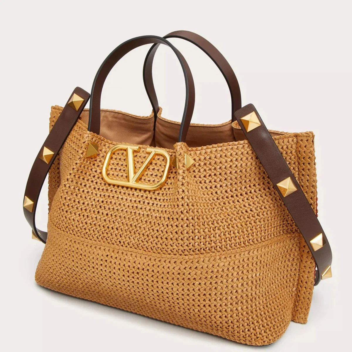 OUVALIA Luxury Edit | Valentino Garavani Medium Shopping Bag In Synthetic Raffia