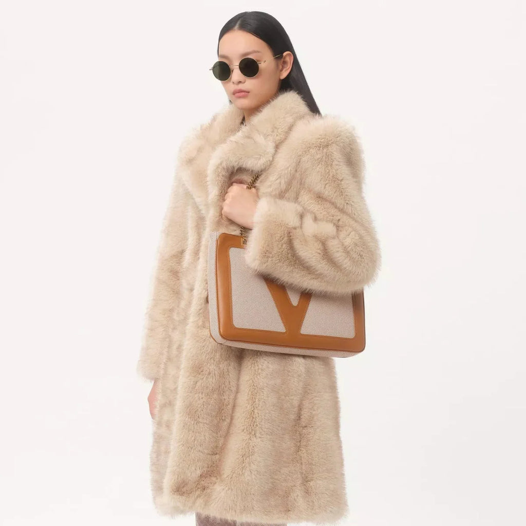 OUVALIA Luxury Edit | Valentino Viva Superstar Bag